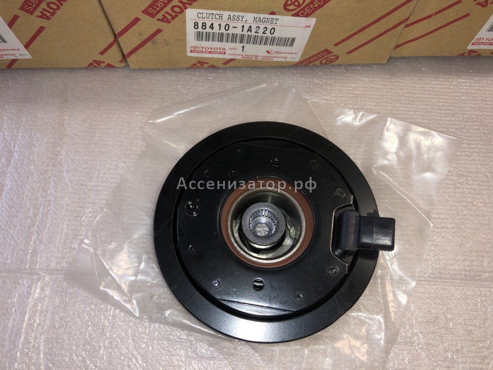 Муфта электро магнитная кондиционера TOYOTA Corolla E120 884101A220