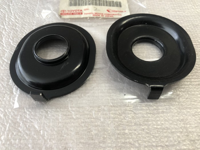 Шайба крепления амортизатора TOYOTA Land Cruiser J100 4859760020