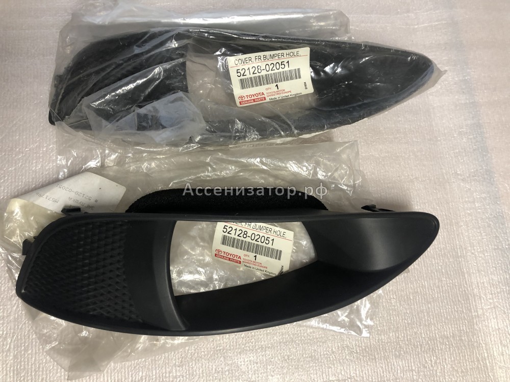 Облицовка противотуманной фары левая TOYOTA COROLLA E120 2001-2006 5212802051