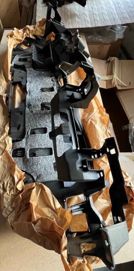 Панель приборов торпедо правый руль TOYOTA Camry V40 5540133190B0