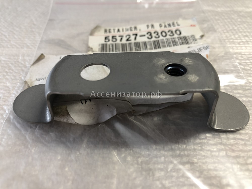 Кронштейн TOYOTA Camry V30 5572733030