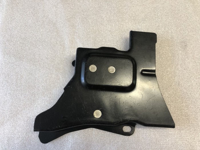 Скоба TOYOTA Avensis T250 5716705030