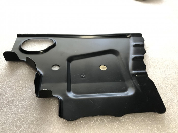 Кронштейн крепления радиатора TOYOTA RAV4 A20 5716742020