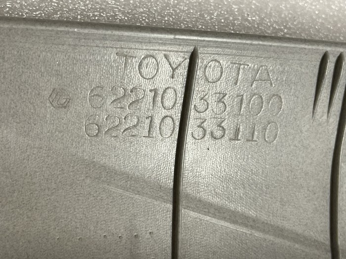 Накладка стойки передней правой TOYOTA CAMRY V30 6221033110B2