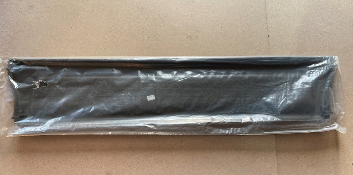 Полка задняя TOYOTA Corolla E120 6433002401B0