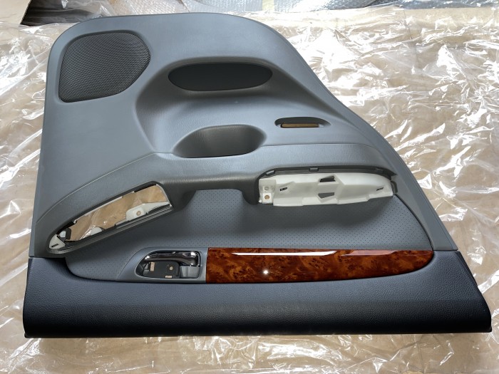 Обшивка двери задней левой Toyota Land Cruiser Prado 120 2002-2009 6764060770B0