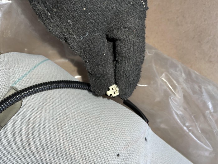 Подушка сиденья TOYOTA Avensis T250 7150105050