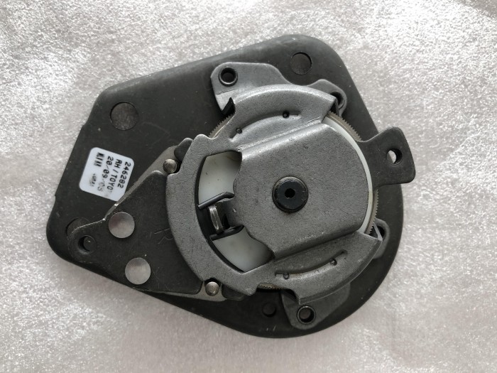 Механизм регулировки переднего сиденья TOYOTA COROLLA E120 7240702010