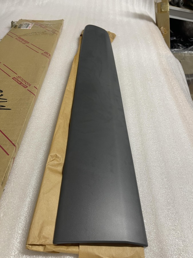 Молдинг передней левой двери TOYOTA RAV4 ACA21 7573242100