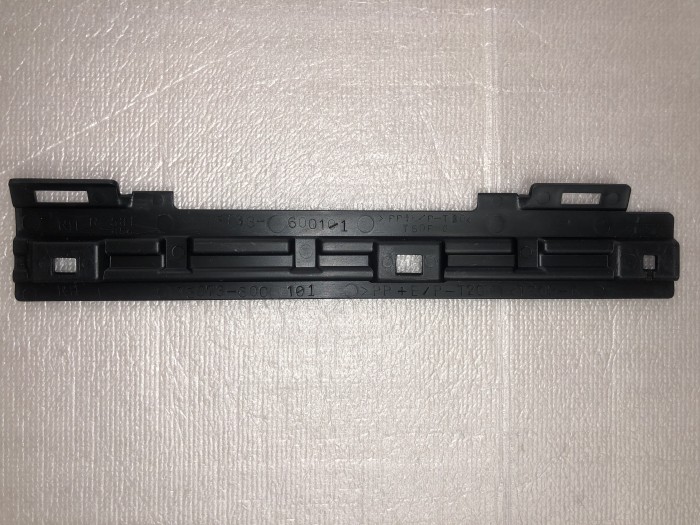 Молдинг планка поясная TOYOTA 7573360010