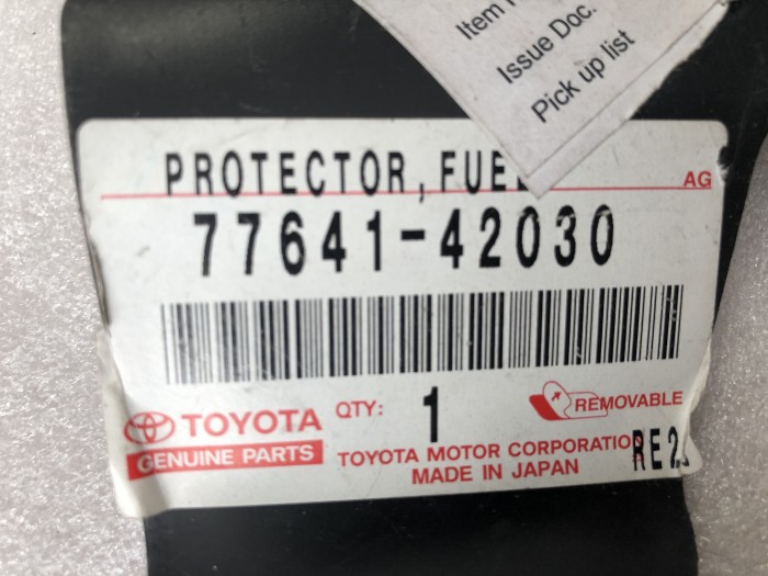 Защита топливопровода TOYOTA RAV4 ACA20 7764142030