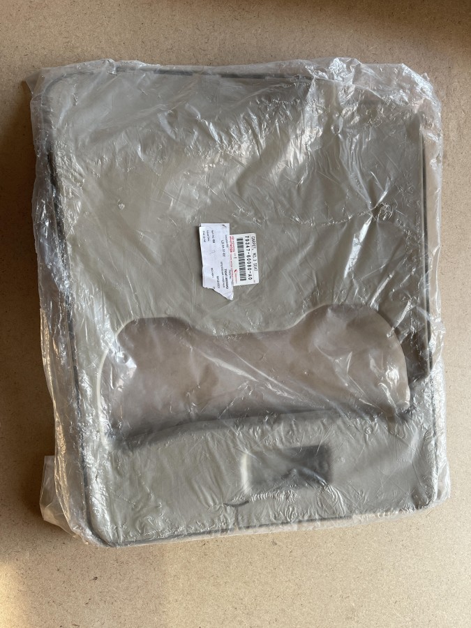 Крепление сиденья TOYOTA Prado J120, LEXUS GX 7934760080A0 УЦЕНКА