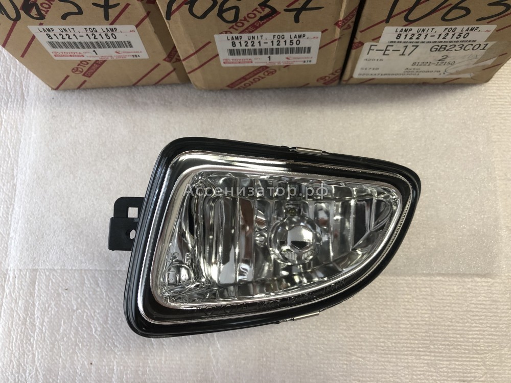 Фара противотуманная левая TOYOTA COROLLA E112 1997-2001 8122112150