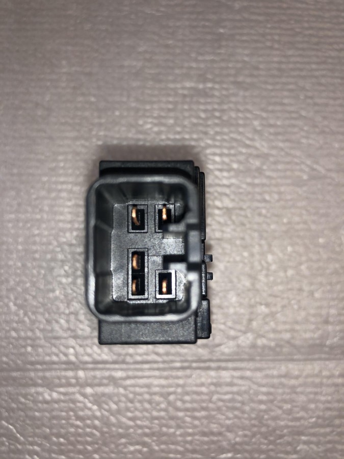 Выключатель подогрева сидения Lexus RX300 8475148020