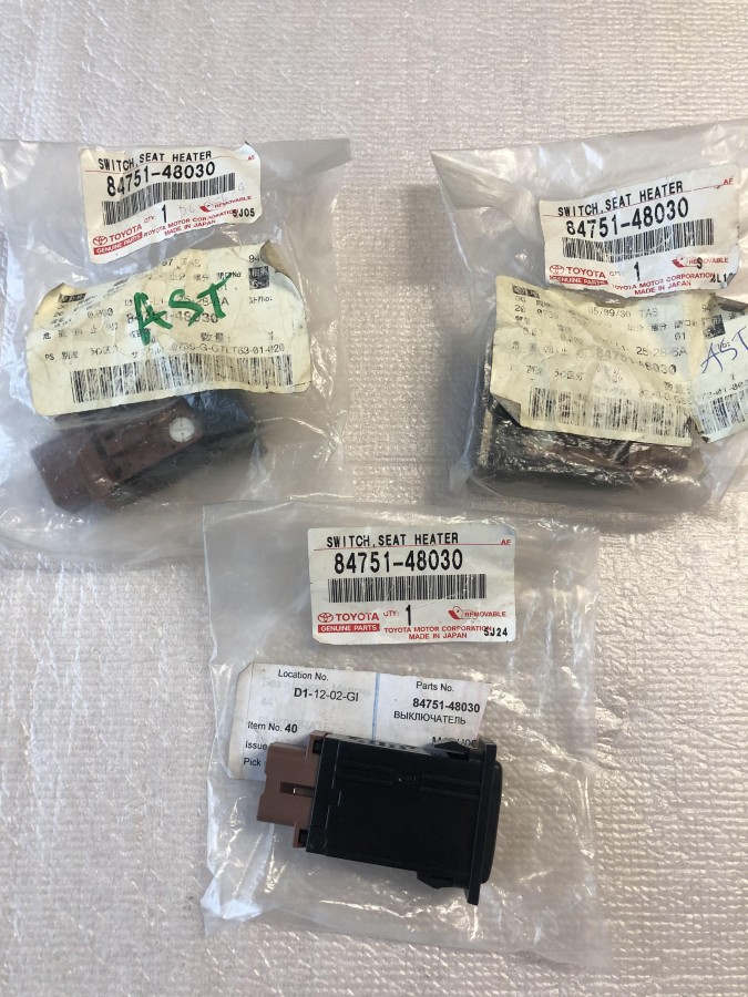 Выключатель подогрева сидения Lexus RX300 8475148030