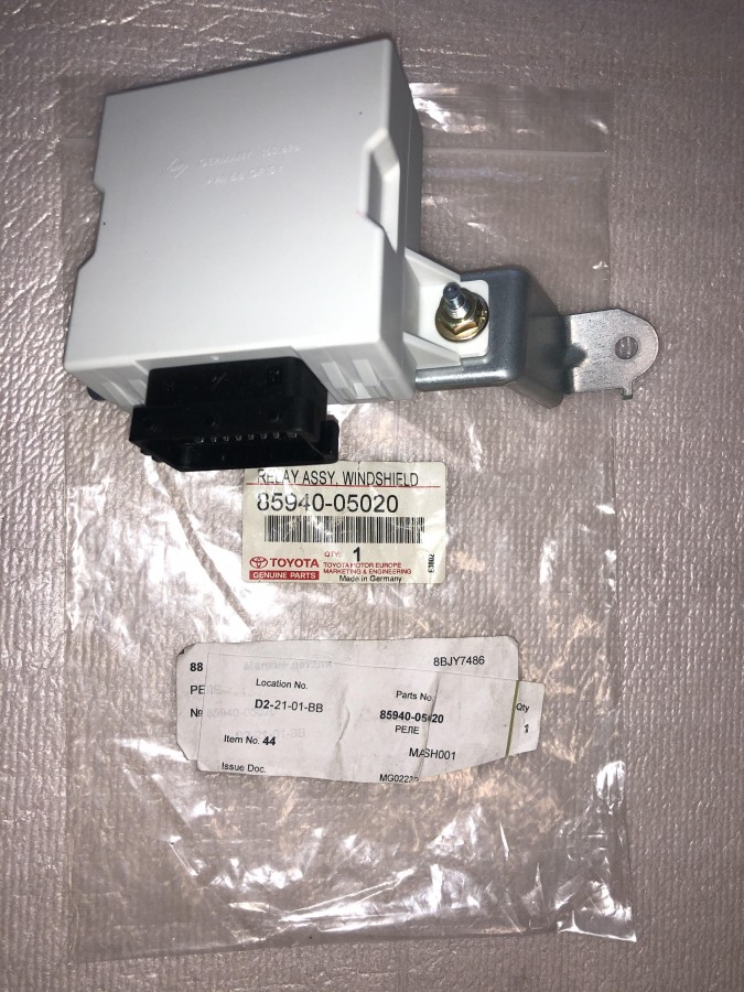 Реле стеклоочистителей Toyota Avensis Т250 2003-2008 8594005020