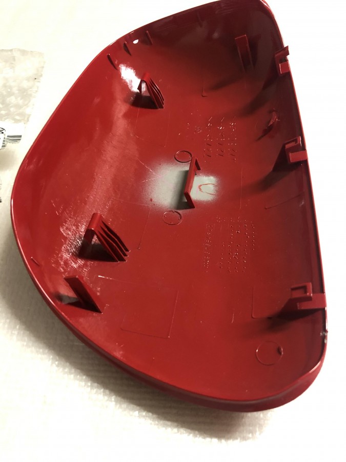 Корпус зеркала наружный красный TOYOTA COROLLA E120 8791512010D0