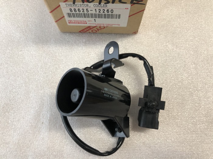 Датчик температуры окружающей среды TOYOTA Corolla E100 8862512260