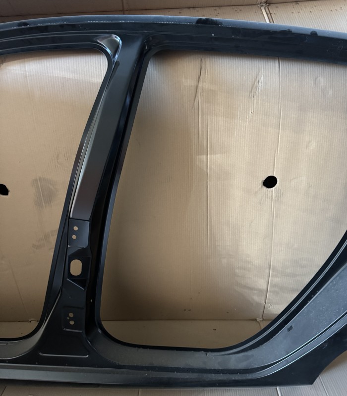 Боковина кузова левая Peugeot 307 8501A6