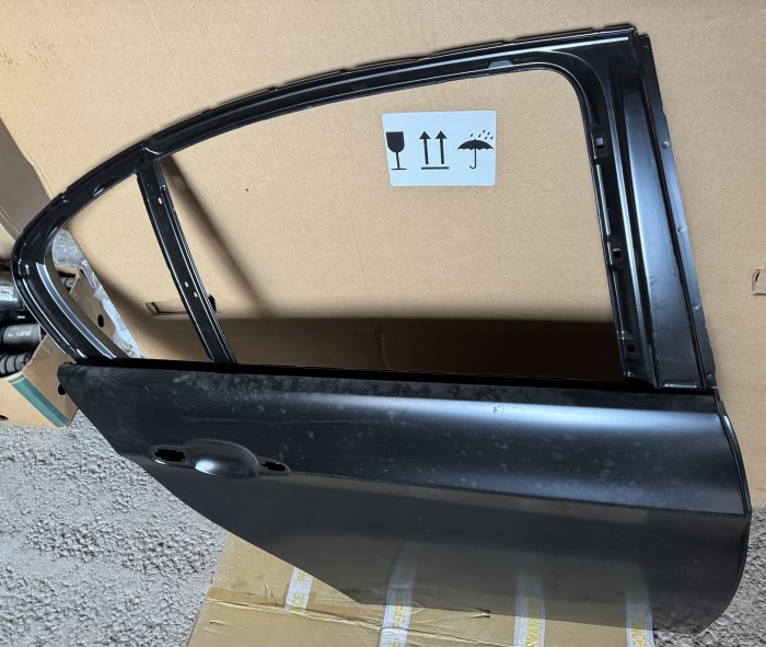 Дверь задняя правая Bmw 3-Series E90 2005-2012 41527152990