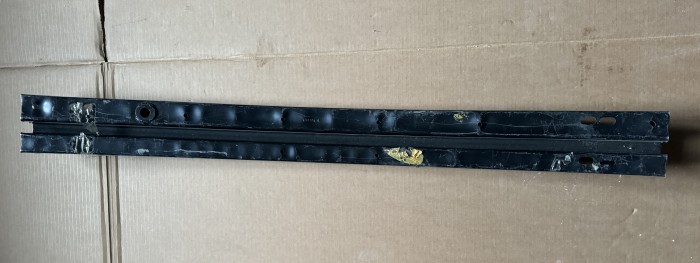 Усилитель бампера передний Toyota Camry XV30 2001 - 2006 5202133110