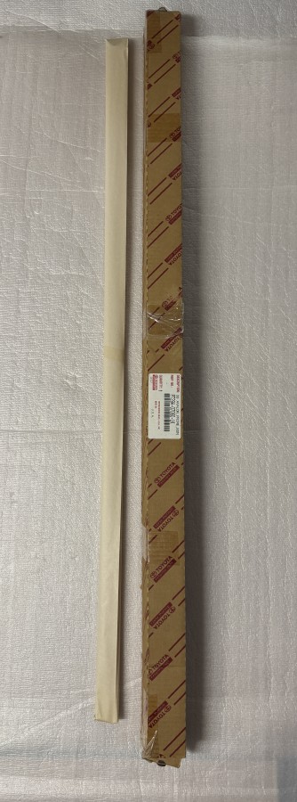 Накладки на двери левые TOYOTA Camry V40 PT29A07060LK