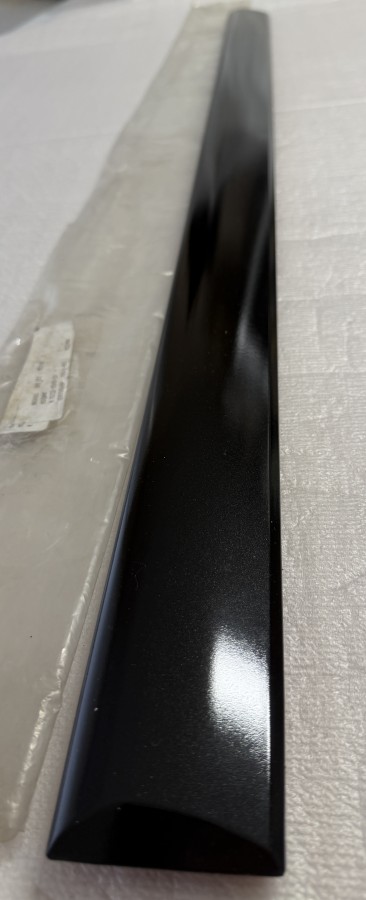 Молдинг передней левой двери Lexus RX XU30 7573205080C0